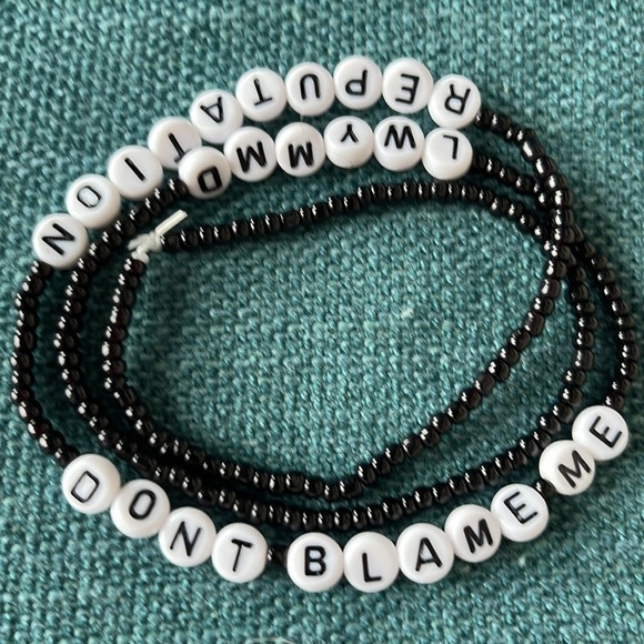 10 Bracelets/15$—Concert Friendship Bracelets—Random or Custom—Christmas themed! - Picture 12 of 16
